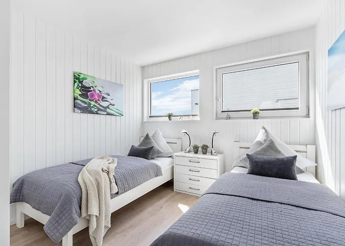 Semesterbostad Bora *